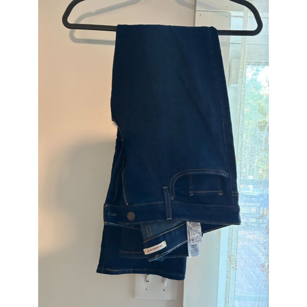 Levi’s 315 Shaping Bootcut Women’s Jeans Size 31 Dark Wash Denim
